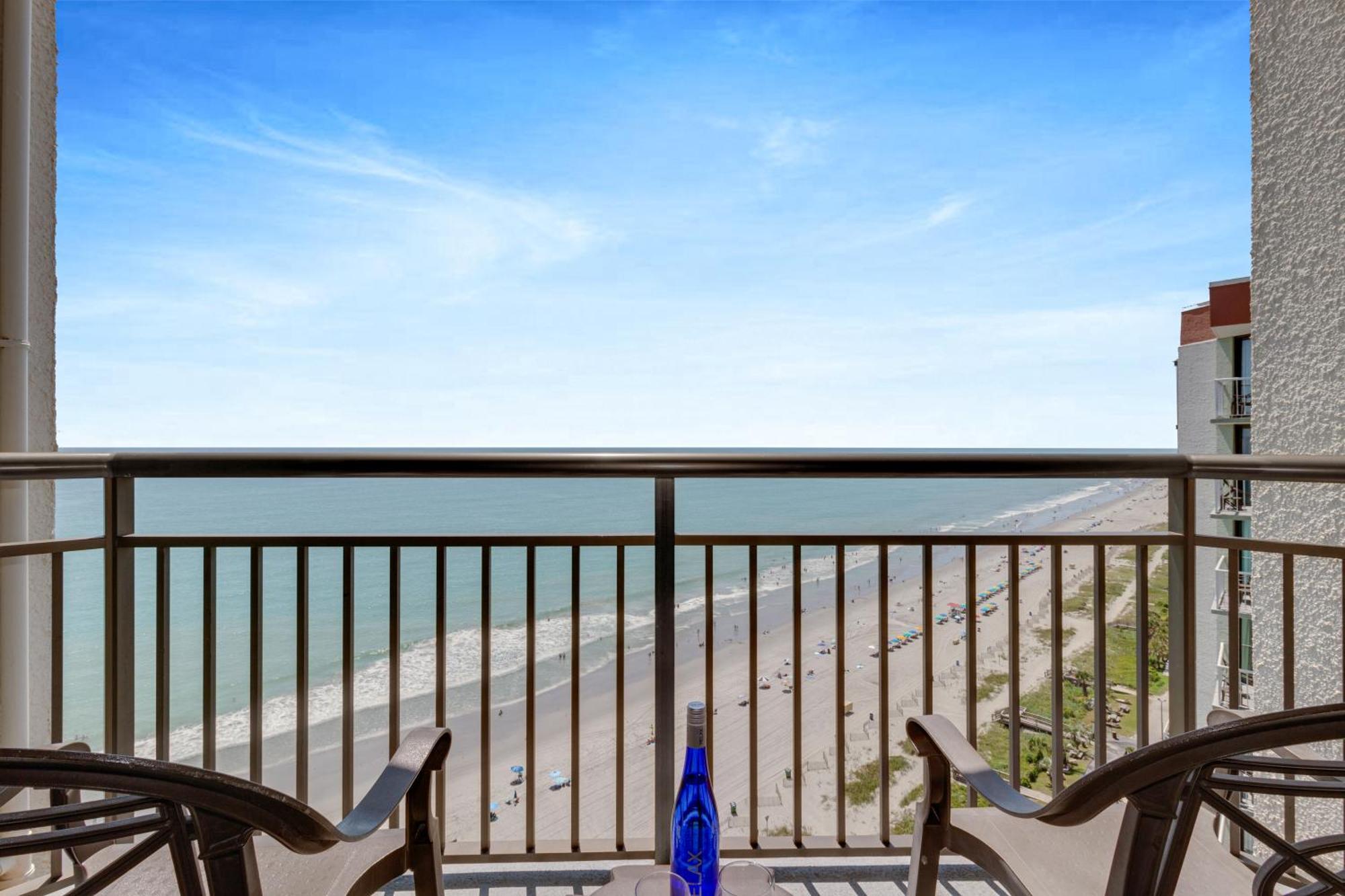Oceanview Studio Escape With Beach Steps Away! 1828 미를 비치 외부 사진
